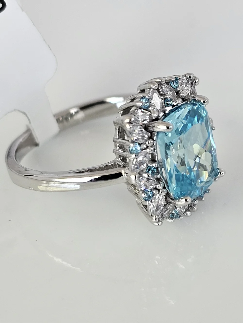 Beautiful Blue Apatite & Diamond Simulant Ring New Size 8!